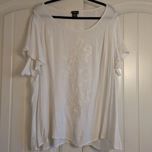 TORRID SZ:2 White Embroidered Wmn's Embroidered White Flutter Cap Sleeve Peasant